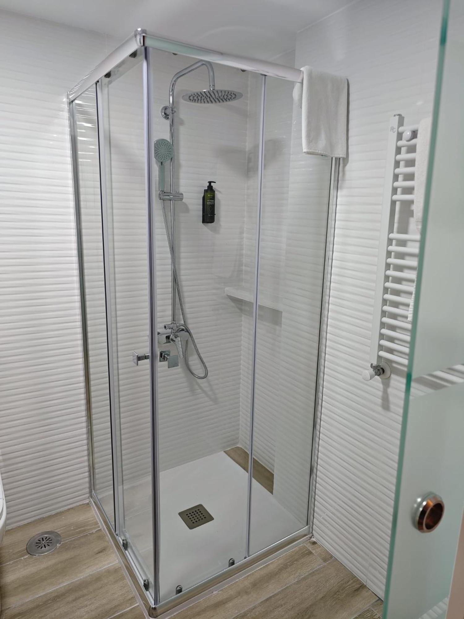 Hostal Fronton Alcobendas Exterior photo